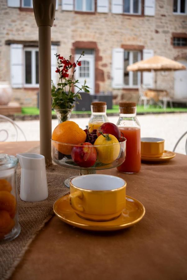 La Demeure Du Comte Bed & Breakfast Marcillac-Vallon Екстериор снимка